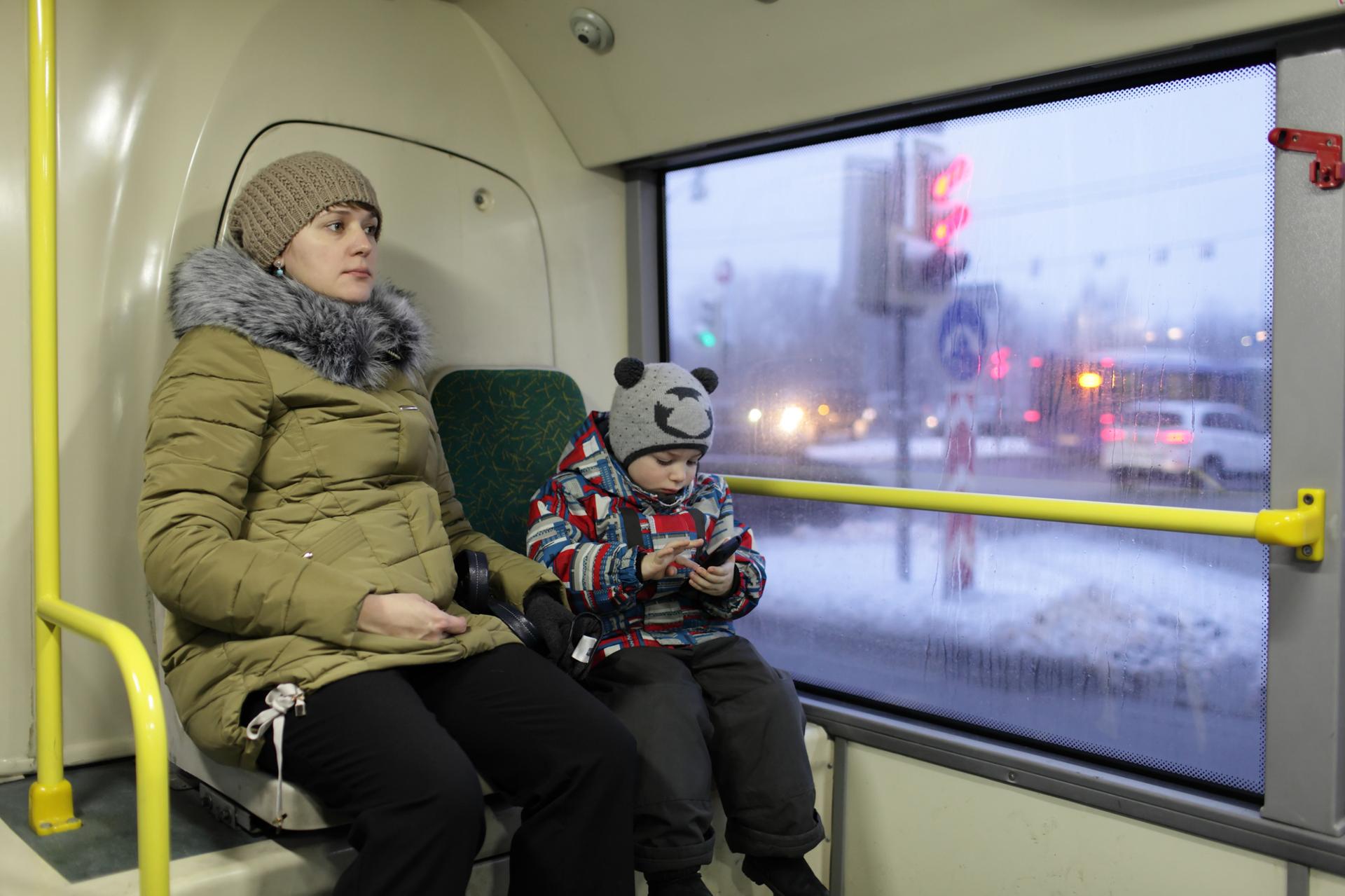 Правила перевозки детей в транспорте: автобус и личный автомобиль | РИАМО в  Королёве | РИАМО в Королёве