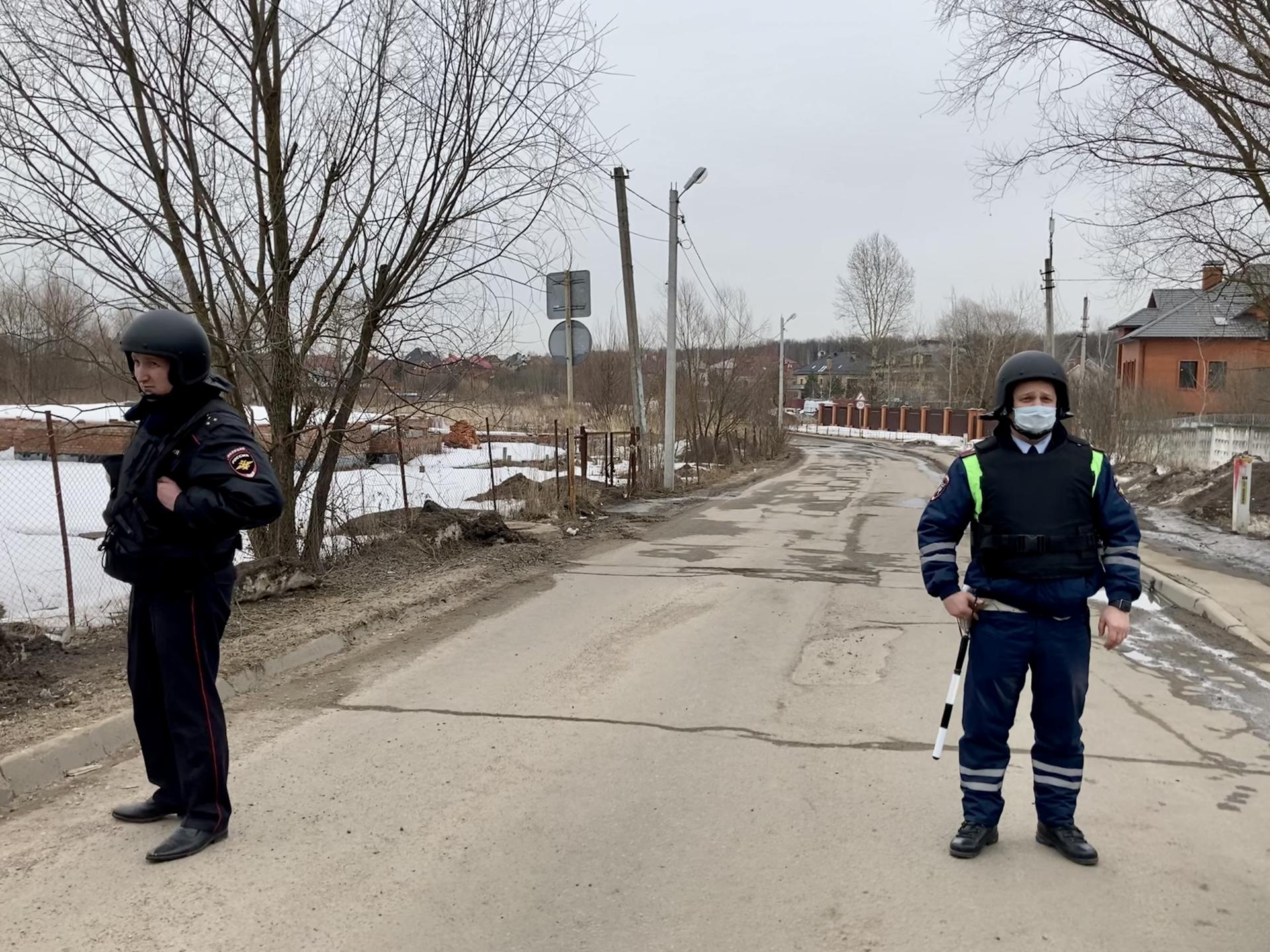 Взрывы гранат и обстрел полицейских: что известно о ЧП в Мытищах | РИАМО |  РИАМО