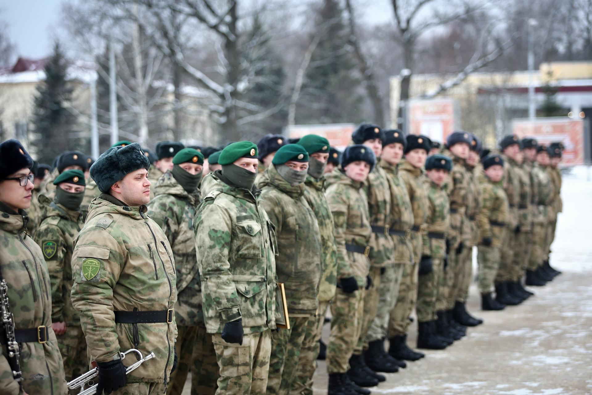 Андрей Воробьев наградил военнослужащих Софринской бригады, принимавших  участие в СВО | РИАМО